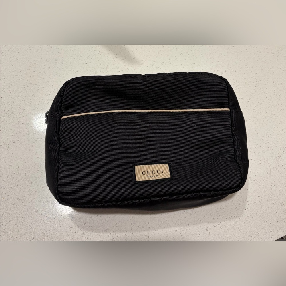 Gucci Black Toiletry Bag for Men - Picture 6 of 6